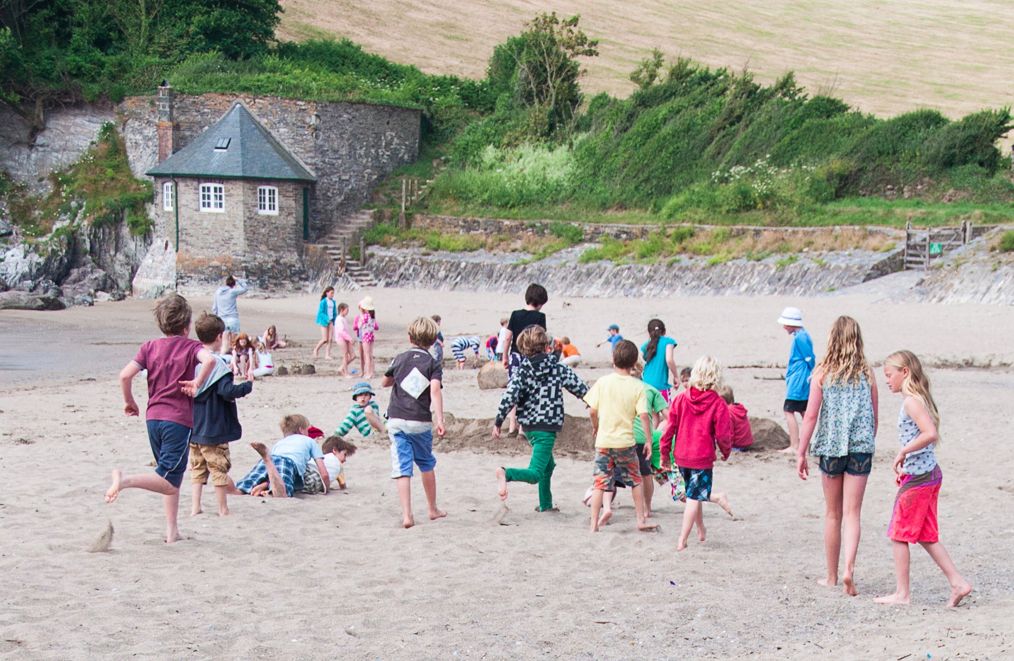 Holbeton Primary School Beach School
